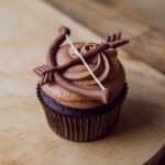 Bow Arrow Cupcakes Recipe